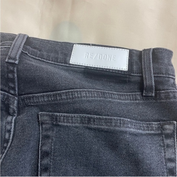 Re/Done- Original High Rise Loose In Washed Black With Rips And Raw Hem 29 - Picture 7 of 9